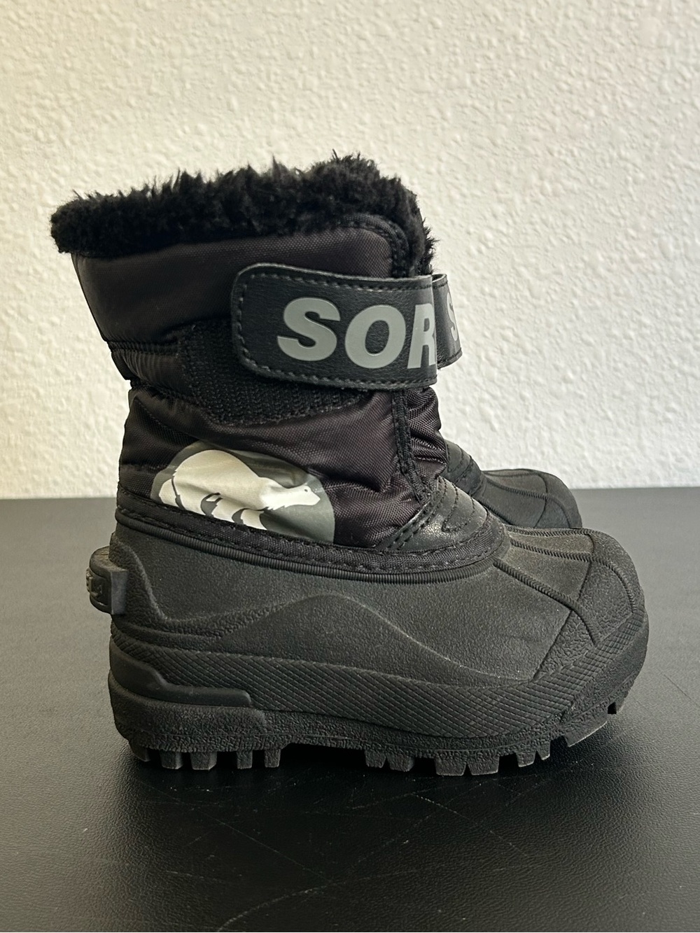 SOREL Toddler Size 7 Black Faux Fur Snow Boots Unisex